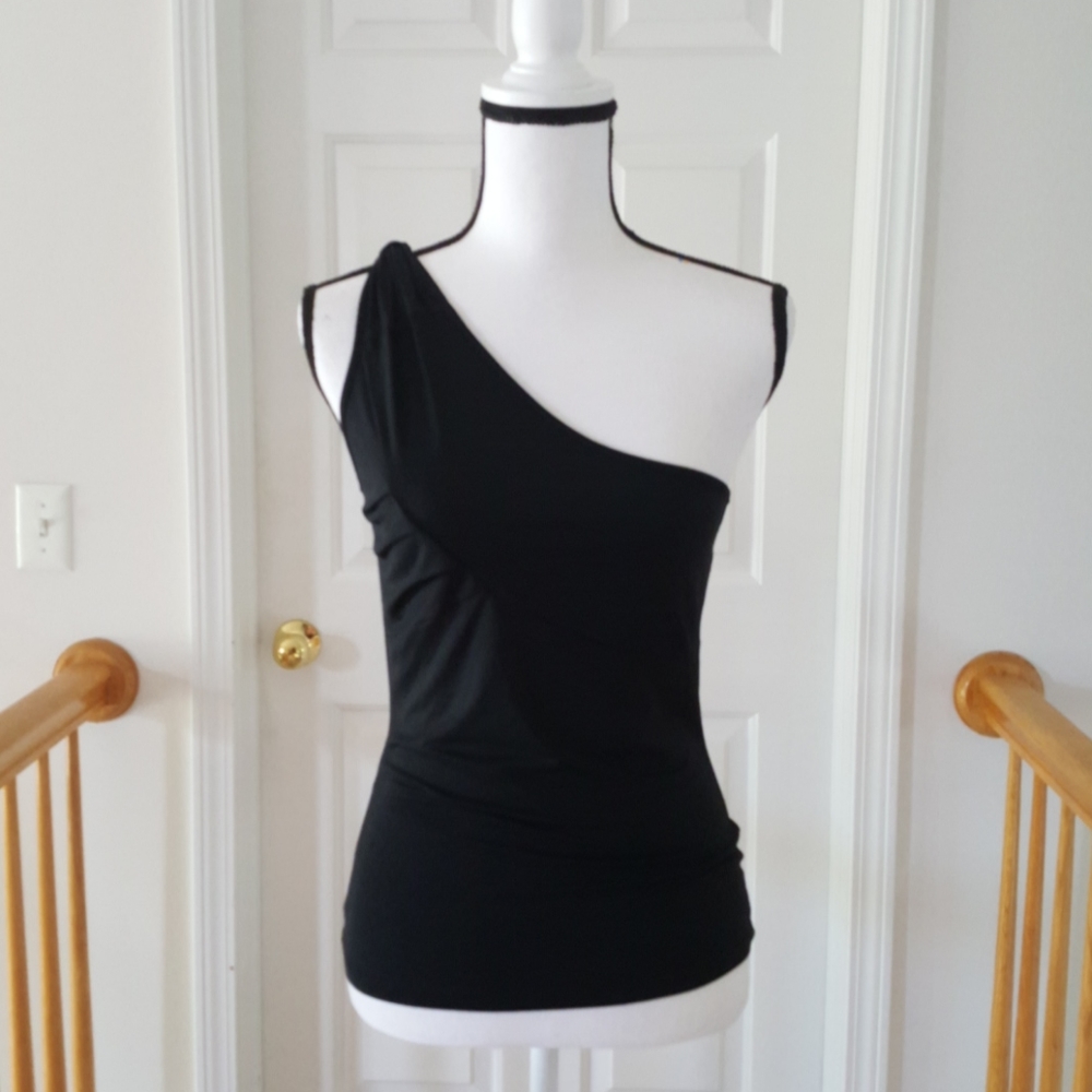 15:09 - Vintage Intimissimi One Shoulder Top